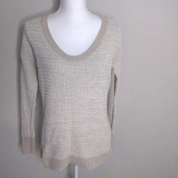 Victoria’s Secret Scoop Neck Neutral Pullover Sweater Oatmeal Beige XS - Picture 2 of 7